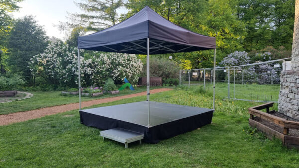 2x2m lavapoodiumi rent